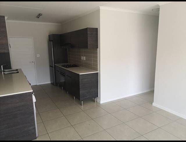 1 BEDROOM PROPERTY TO RENT IN OLIVEDALE